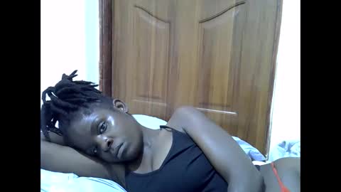 sweet_lma online show from June 2026 01:05:02 PM