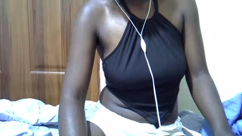 sweet_lma online show from June 2026 11:13:01 AM