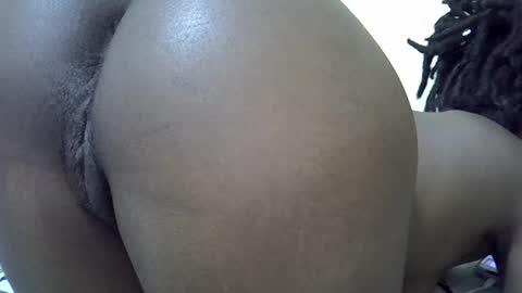 sweet_lma online show from June 2026 06:06:01 PM