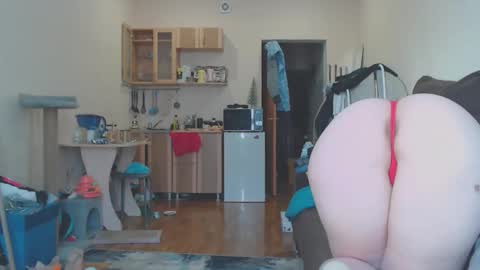 Snapshot of sweet_martinique chatting on February 2026 02:10:01 AM TexasPAWG101 online show from February 2026 02:10:01 AM