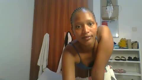 Linda online show from April 2026 01:43:01 AM