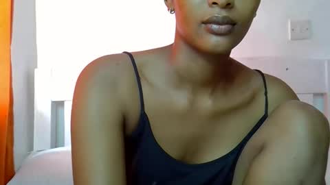 Linda online show from May 2026 05:38:01 AM