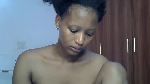 Linda online show from May 2026 02:18:01 AM