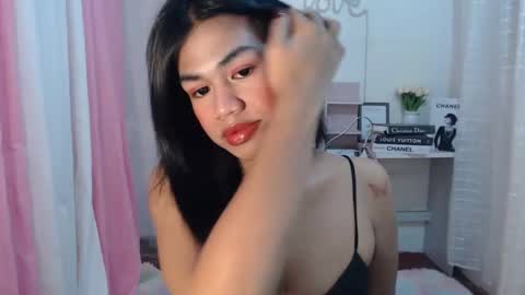 Snapshot of sweet_melonxxx chatting on January 2025 07:52:01 PM Melon online show from January 2025 07:52:01 PM