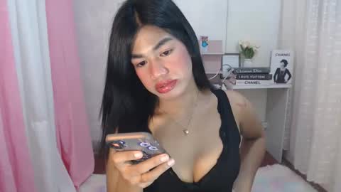 Snapshot of sweet_melonxxx chatting on February 2025 06:39:01 PM Melon online show from February 2025 06:39:01 PM