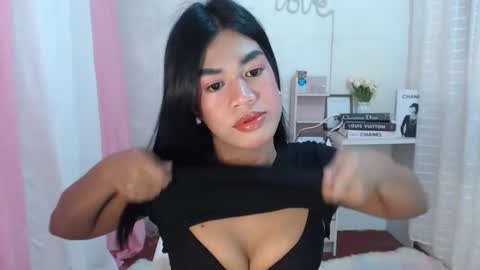 Snapshot of sweet_melonxxx chatting on February 2025 06:08:01 AM Melon online show from February 2025 06:08:01 AM