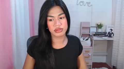 Snapshot of sweet_melonxxx chatting on February 2025 12:03:02 PM Melon online show from February 2025 12:03:02 PM