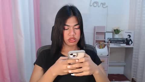 Snapshot of sweet_melonxxx chatting on February 2025 08:39:01 PM Melon online show from February 2025 08:39:01 PM