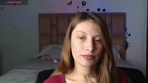 Snapshot of sweet_moon_v_ chatting on January 2026 11:10:01 PM sweet_moon_v_ online show from January 2026 11:10:01 PM