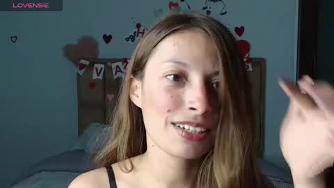 Snapshot of sweet_moon_v_ chatting on February 2026 12:29:01 AM sweet_moon_v_ online show from February 2026 12:29:01 AM