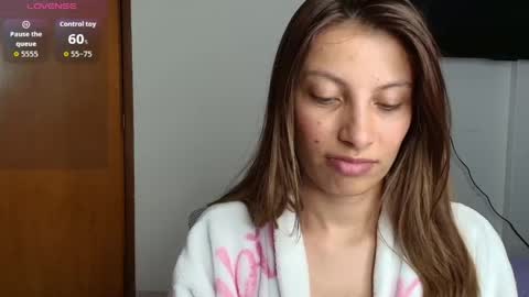 sweet_moon_v_ online show from June 2026 03:18:01 AM