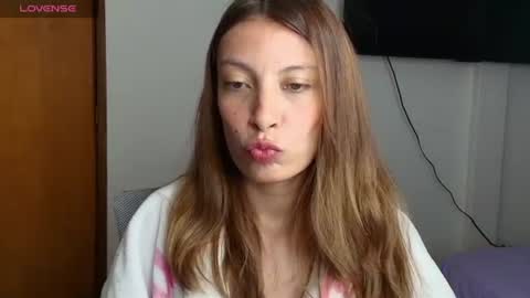 sweet_moon_v_ online show from June 2026 02:03:02 AM