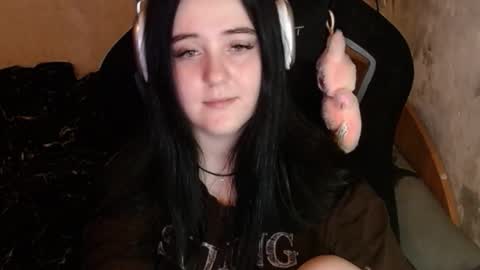 Snapshot of sweet_my_dream chatting on January 2026 05:18:01 PM sweet_my_dream online show from January 2026 05:18:01 PM