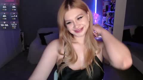 Snapshot of sweet_nicole_333 chatting on March 2026 03:26:01 PM sweet_nicole_333 online show from March 2026 03:26:01 PM