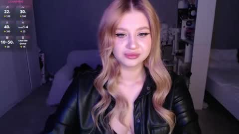 Snapshot of sweet_nicole_333 chatting on April 2026 08:18:02 AM sweet_nicole_333 online show from April 2026 08:18:02 AM