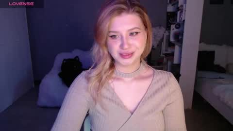 sweet_nicole_333 online show from June 2026 10:03:01 AM