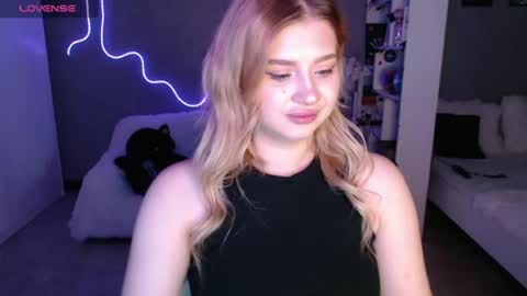sweet_nicole_333 online show from June 2026 07:51:02 AM