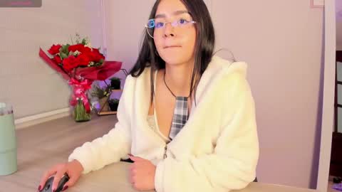 Snapshot of sweet_obsession__ chatting on February 2025 03:20:02 PM Sweet Obsession online show from February 2025 03:20:02 PM