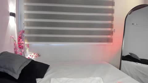 Snapshot of sweet_obsession__ chatting on October 2025 07:59:01 PM Sweet Obsession online show from October 2025 07:59:01 PM