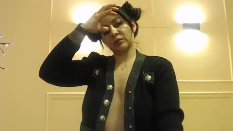 Snapshot of sweet_of_venus chatting on February 2025 05:27:01 AM My name is Catalina. Please say hello I like to chat with you. If you have requests please use tip online show from February 2025 05:27:01 AM
