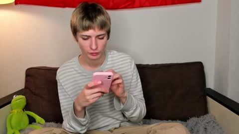 Snapshot of sweet_peach__ chatting on December 2024 07:14:01 PM kira online show from December 2024 07:14:01 PM