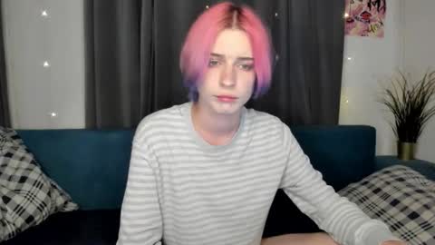 Snapshot of sweet_peach__ chatting on September 2025 08:42:01 PM kira online show from September 2025 08:42:01 PM