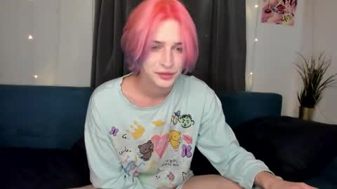 Snapshot of sweet_peach__ chatting on September 2025 08:33:02 PM kira online show from September 2025 08:33:02 PM