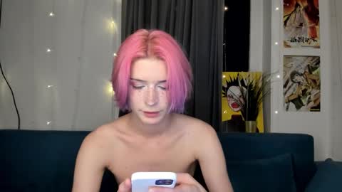 Snapshot of sweet_peach__ chatting on October 2025 07:44:01 PM kira online show from October 2025 07:44:01 PM