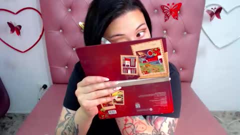 Snapshot of sweet_poison_666 chatting on December 2025 09:53:01 PM sweet_poison_666 online show from December 2025 09:53:01 PM