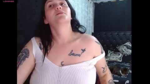 Snapshot of sweet_poison_666 chatting on June 2026 12:33:02 AM sweet_poison_666 online show from June 2026 12:33:02 AM