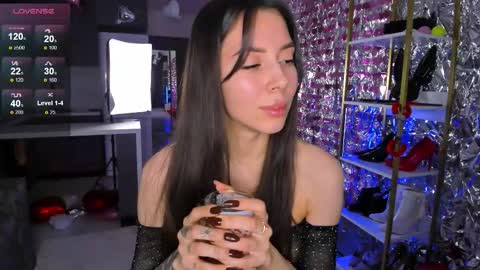 Ashley online show from February 2026 07:43:01 PM