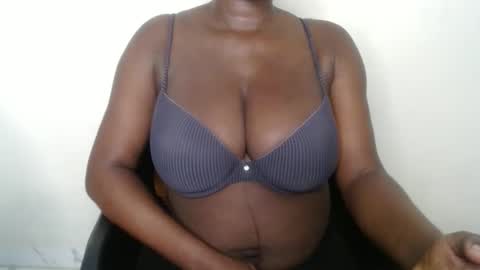 Snapshot of sweet_rayaxx chatting on November 2025 11:04:02 PM raya online show from November 2025 11:04:02 PM