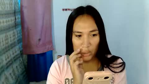 Snapshot of sweet_reyan2003 chatting on June 2026 12:00:02 AM REYAN online show from June 2026 12:00:02 AM