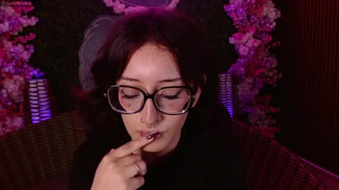 Snapshot of sweet_roxanee chatting on May 2026 09:01:02 PM Roxanee online show from May 2026 09:01:02 PM