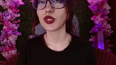 Snapshot of sweet_roxanee chatting on June 2026 08:40:02 PM Roxanee online show from June 2026 08:40:02 PM