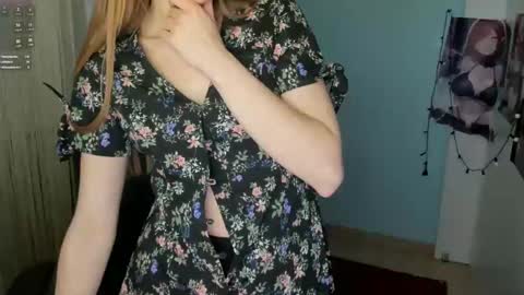 Snapshot of sweet_sabriina chatting on February 2025 10:15:02 AM Sabina online show from February 2025 10:15:02 AM