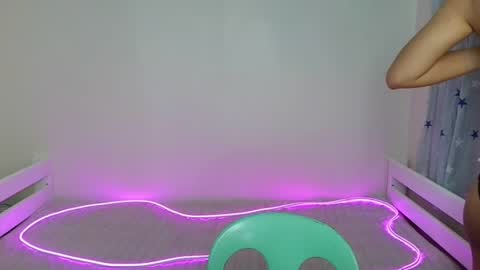 lovesavii online show from July 2026 07:41:02 PM