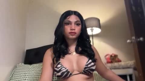 Snapshot of sweet_scarllet12 chatting on October 2025 09:55:02 PM SCARLLET online show from October 2025 09:55:02 PM