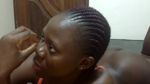 Sharon online show from November 2025 07:37:02 PM