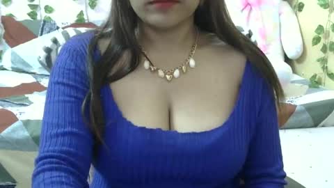 Snapshot of sweet_shivani chatting on February 2025 05:02:01 AM sweet_shivani online show from February 2025 05:02:01 AM