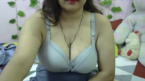 Snapshot of sweet_shivani chatting on April 2026 08:42:01 PM sweet_shivani online show from April 2026 08:42:01 PM