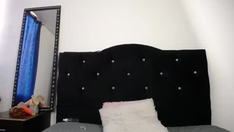 Adriana online show from June 2026 09:41:01 PM
