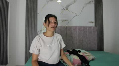 sweet_sofi20 online show from July 2026 01:57:01 PM