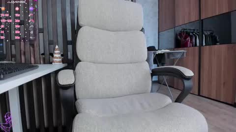 sweet_sonechka online show from February 2025 11:33:01 AM