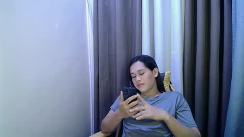 Snapshot of sweet_squirtxxxx chatting on April 2026 09:31:02 PM HI IM MONA AND IM YOUR NEXT WIFE online show from April 2026 09:31:02 PM