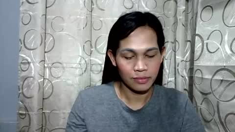 Snapshot of sweet_squirtxxxx chatting on June 2026 05:13:02 PM HI IM MONA AND IM YOUR NEXT WIFE online show from June 2026 05:13:02 PM