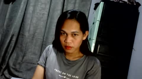 Snapshot of sweet_squirtxxxx chatting on July 2026 01:21:02 AM HI IM MONA AND IM YOUR NEXT WIFE online show from July 2026 01:21:02 AM