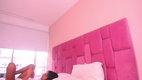 sweet_stacie online show from March 2025 08:00:01 PM