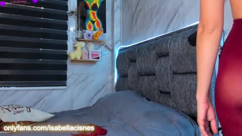 Isabella online show from February 2025 03:36:02 PM