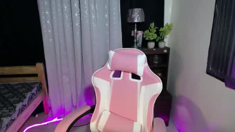 Snapshot of sweet_trishaxx chatting on January 2025 08:53:02 AM Trisha online show from January 2025 08:53:02 AM